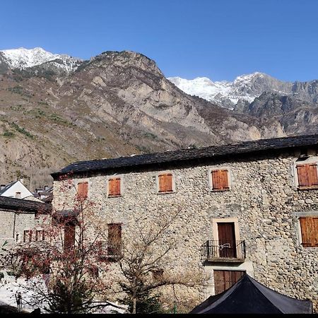 Apartament Check-In Casas Labert Benasque Zewnętrze zdjęcie